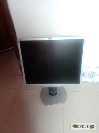akash-dish-antenna-and-monitor-to-sell-big-1