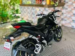suzuki-gixxer-fi-dix-kilo-1500