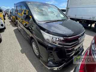toyota-noah-si-wxb-2020-model-hybrid